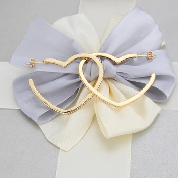 Nowe złote kolczyki biały Cyrkon sześciennych serce hoop kolczyki dla dziewczyn /kobiet moda proste biżuteria miedź kolczyki partii prezenty