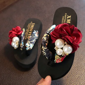 Plażowe pantofle dziewczęce damskie kwiatowe kapcie dziecięce obuwie domowe 2020 letnie wygodne dzieci modne dorywczo japonki sandały
