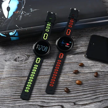 2020 Świąteczny Prezent Wodoodporny SmartWatch Inteligentny Zegarek Ip68 Fitness Bransoletka Monitor Pracy Serca Dla Mężczyzn Kolorowy Ekran Smart Band