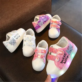 Modne Dziecięce Trampki Light Girls Cartoon Cat Children Perfect Shoes With Light Up Toddler Girls Baby Shoes Size 21-30
