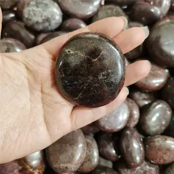 Naturalny granat Kryształ owalny palmowy kamień polerowany owalny kamień szlachetny granat palmowy kamień