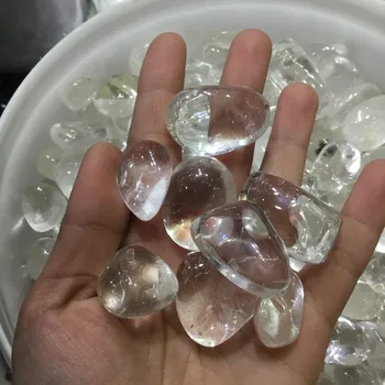 Naturalny przezroczysty kwarc kryształ кувыркающийся kamień polerowany przezroczysty kwarc kamień