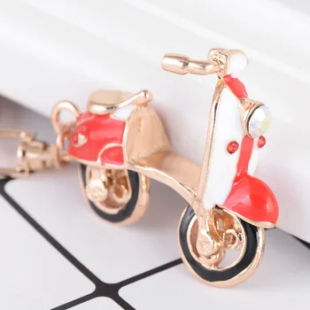 RE New Fashion Motorcycle Keychain Trinket Motor Scooter Crystal Car Key chain Bag Charm Women ' s Key ring for a woman A0140
