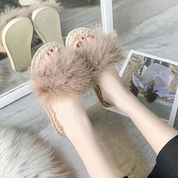 Śliczne pluszowe strusie pióra damskie buty wygodne, miękkie dolne bawełniane kapcie na płaskiej podeszwie ciepłe domowe slajdy Damskie sandały hy176
